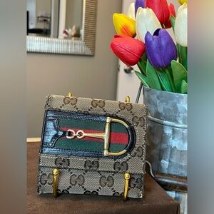 Gucci compact Sherry line horsebit wallet